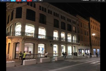 La Repubblica – Bologna.it – Barriere anticedimento davanti all’Apple Store